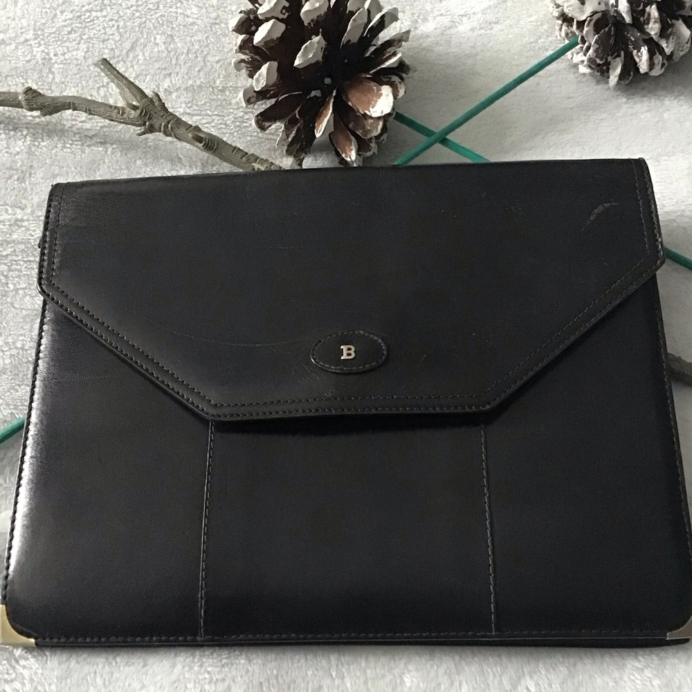 BALLY clutch ( made in Italy)